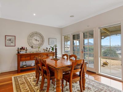 2 Lake View Dr, Broadford