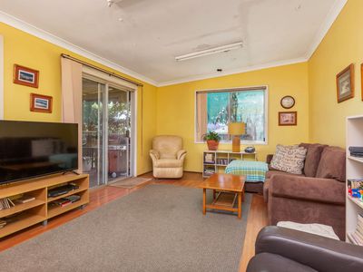 19 Sixth Street, Cardiff South