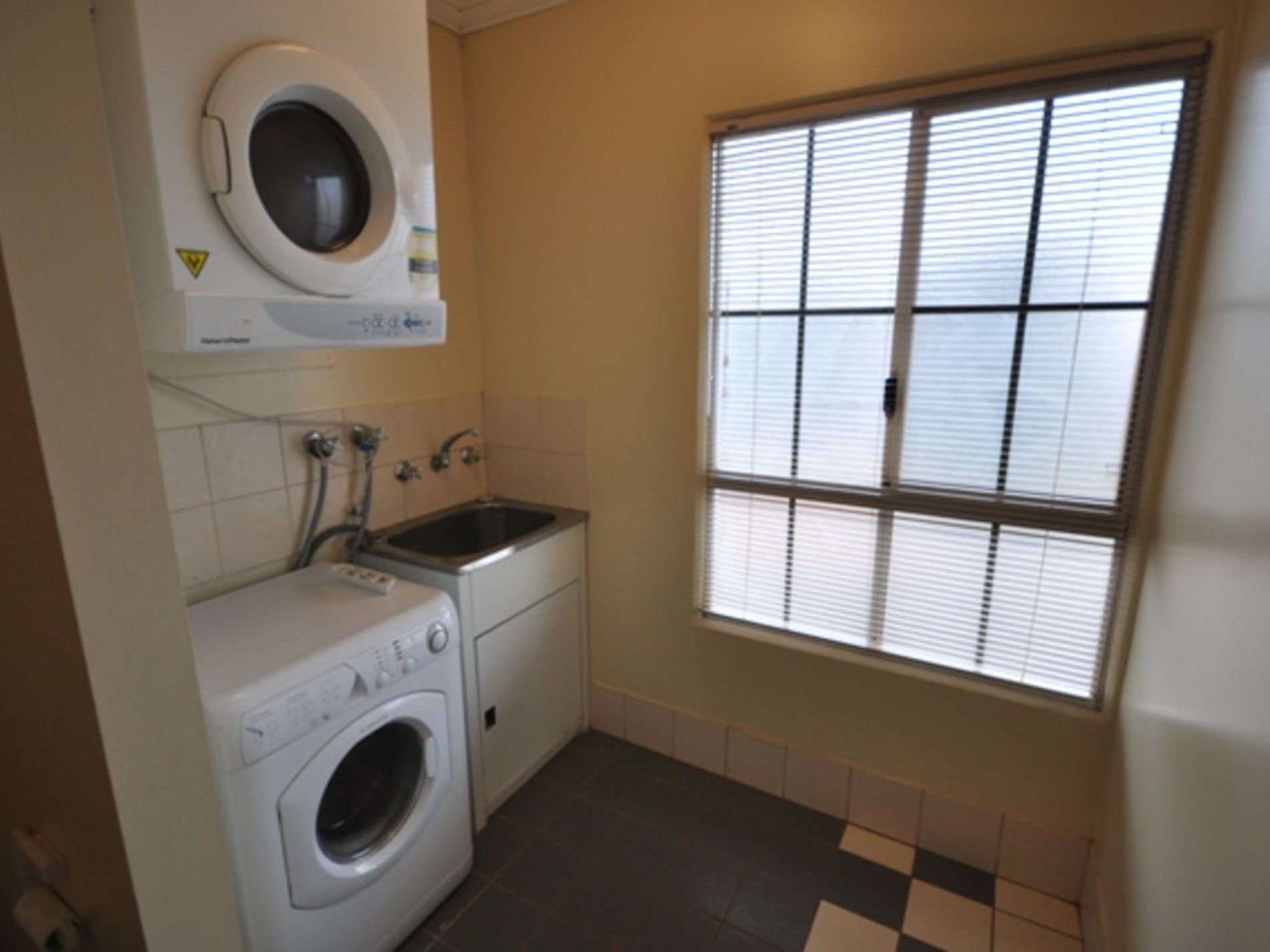 10 / 8 Anderson Street, Port Hedland