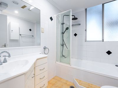 12 / 2a Forsyth Street, Glebe