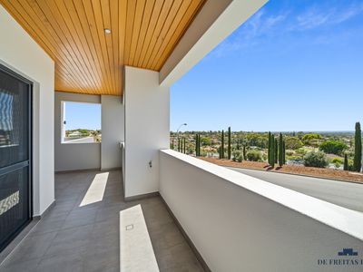 10 Tindal Avenue, Yangebup