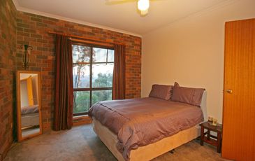 24 Keith Parade, Beaconsfield