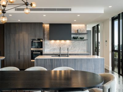1803 / 7 Chester Street, Newstead