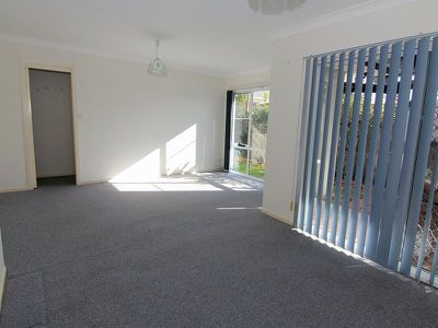 2 / 48 Kenrose Street, Forster