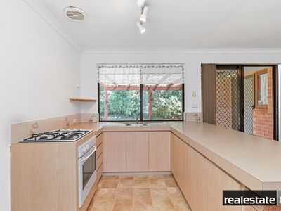 9 Bolderwood Drive, South Lake