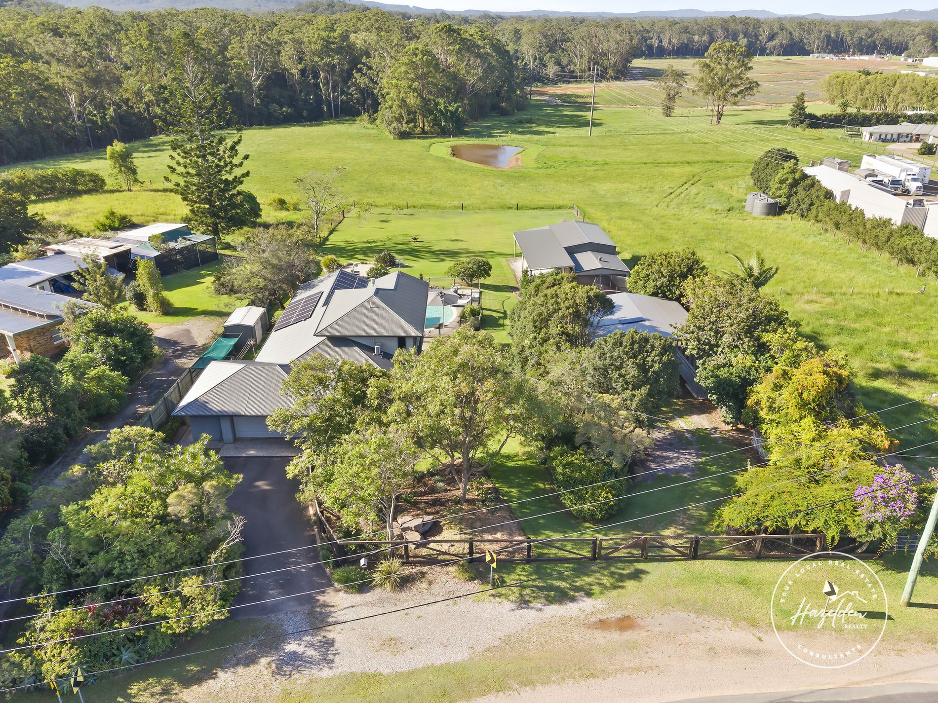 114 Pikes Road, Glass House Mountains