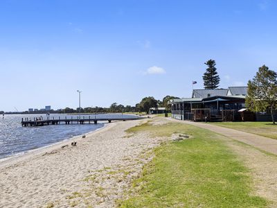 9 / 165 Mill Point Road, South Perth