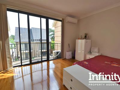 4 / 141 Carlingford Road, Epping