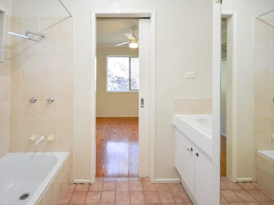 22 Warwick Court, Bellbird Park