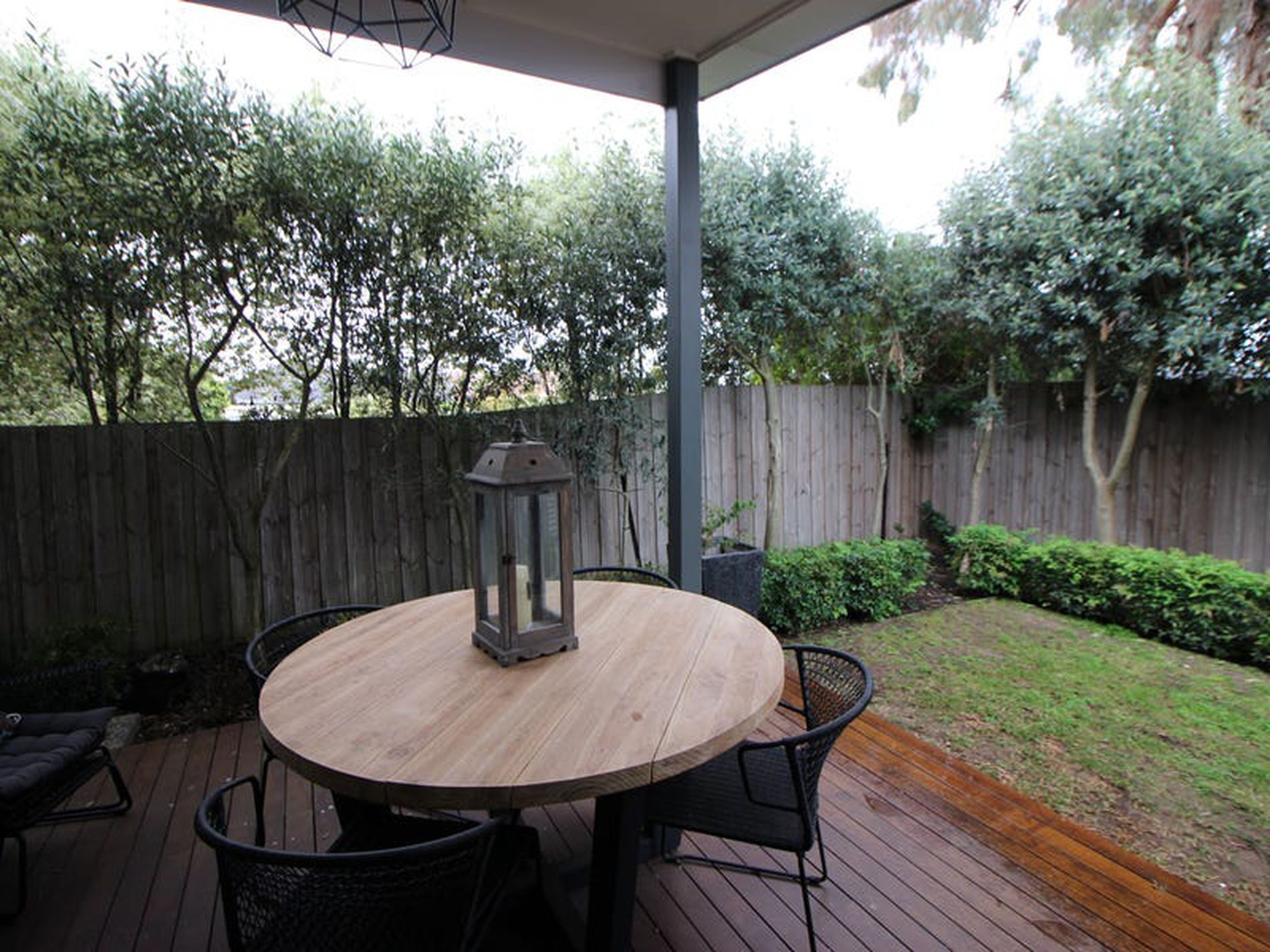 2 / 12 Herne Street, Manifold Heights