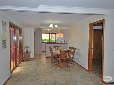 4 Brigalow Avenue, Dubbo
