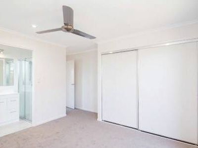 2 / 5 Jovi Court, Scarness