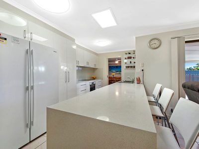 21 Shearwater Street, Burleigh Waters