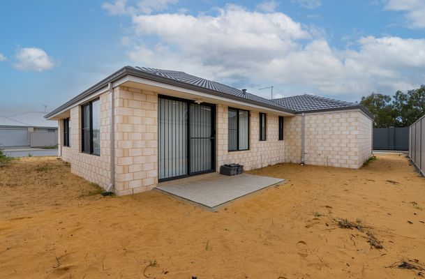 99 Weathering Cres, Baldivis