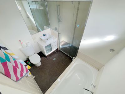 19B Peppering Way, Westminster