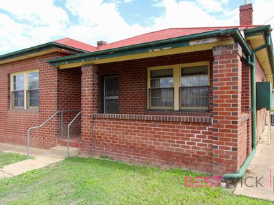 8 Cross Street, Bathurst