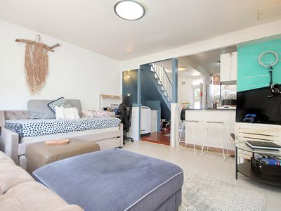 5 / 2 Holland Place, Lakemba