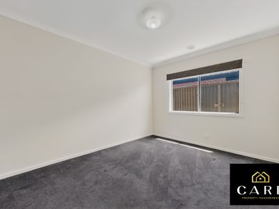 80 Fiorelli Boulevard, Cranbourne East