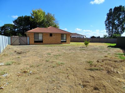 10 Hawthorne Court, Kerang