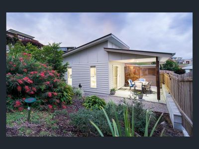 1 / 5 Pepper Berry Street, Maleny