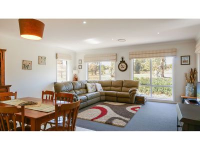 36 Torryburn Way, Dubbo
