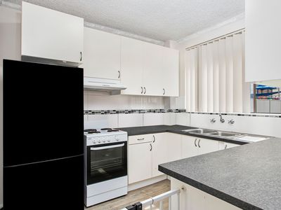 3 / 9-11 Peterborough Avenue, Lake Illawarra