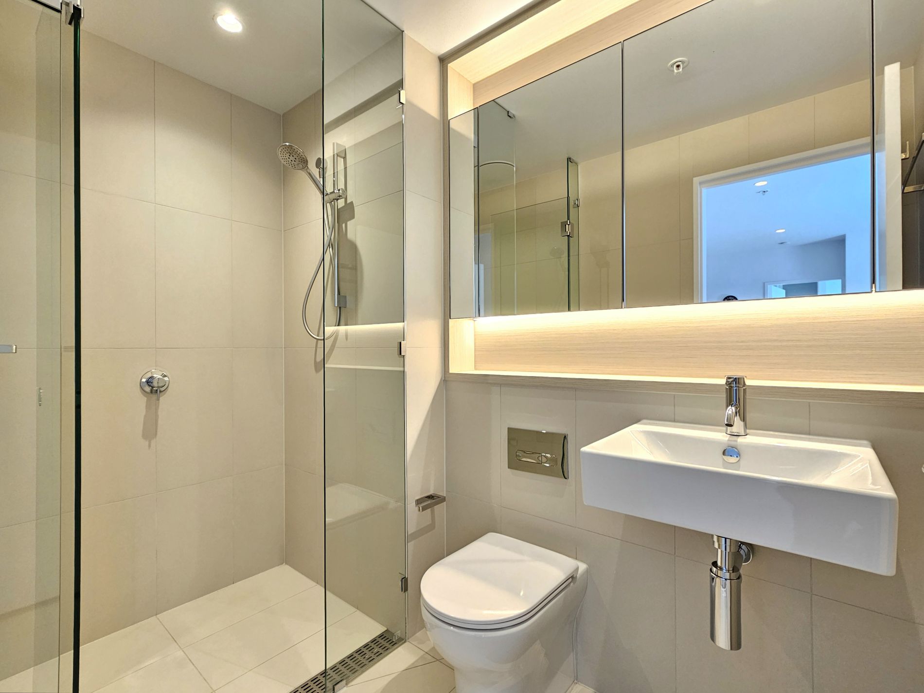 1103 / 628 Flinders Street, Docklands