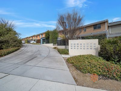 46 / 41 Lawrenson Circuit, Jacka