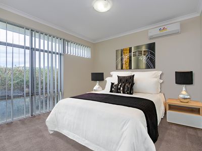 11 Explorer Street, Yanchep