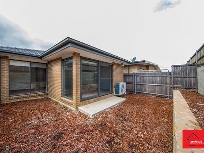 19 Dalkin Crescent, Casey