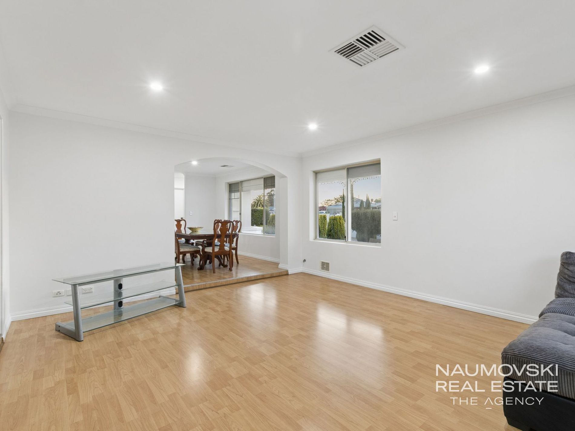 6 Jefferson Drive, Marangaroo
