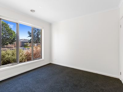 9 / 10-12 Fishburn Grove, Harkness