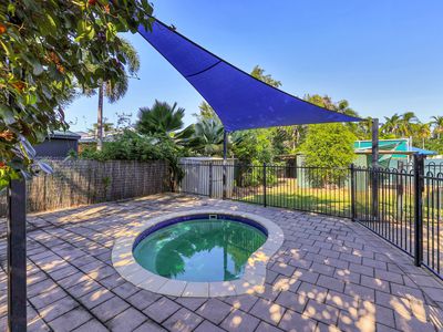 17 Raffles Road, Gray