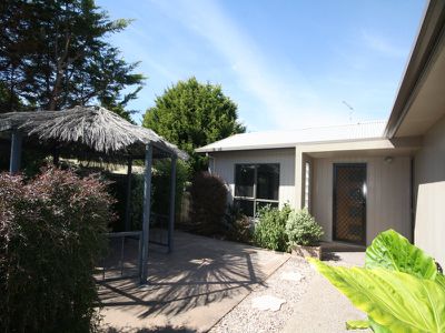 2 / 60A Dodgin Street, Wynyard