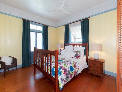 245 Springwood Road, Springwood
