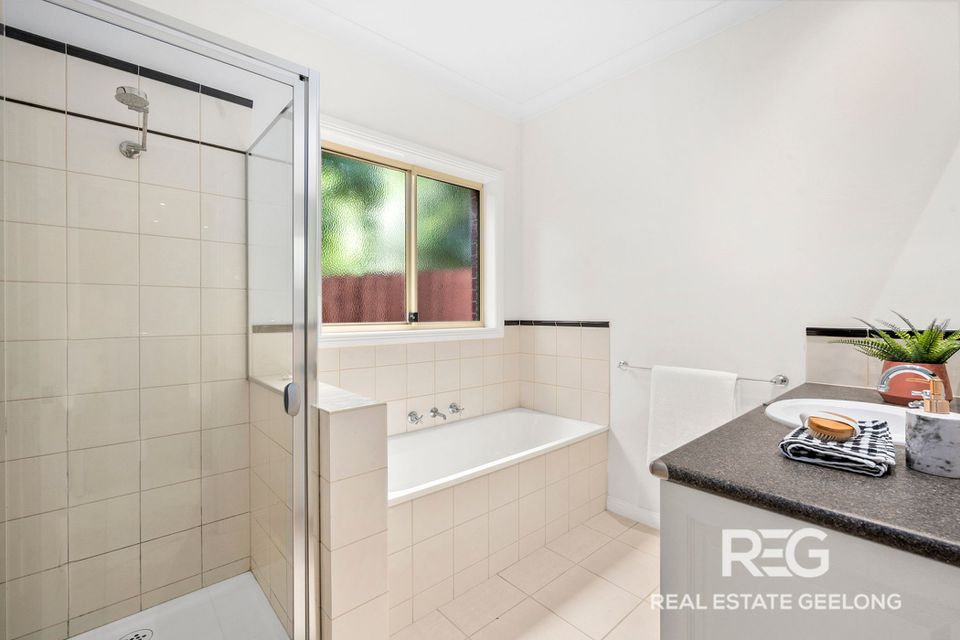 2C Desmond Street, Highton
