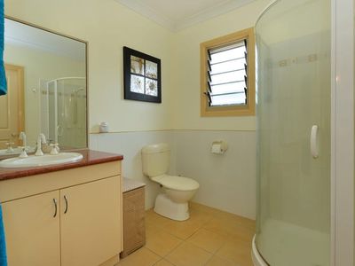 5 Malcolm Road , Tinaroo