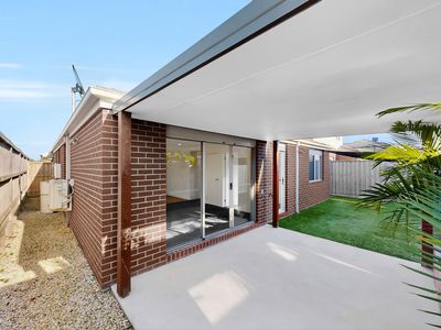 78 Lincoln Avenue, Officer