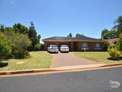 11 Edinburgh Ave, Dubbo