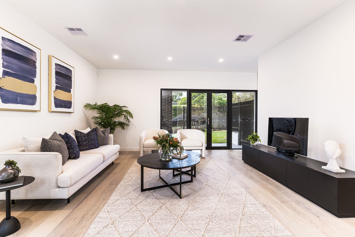 1 / 480 Whitehorse Road, Surrey Hills