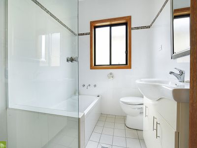 62 Cummins Street, Unanderra