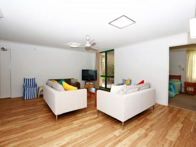 2 / 7-9 Juan Street, Alexandra Headland