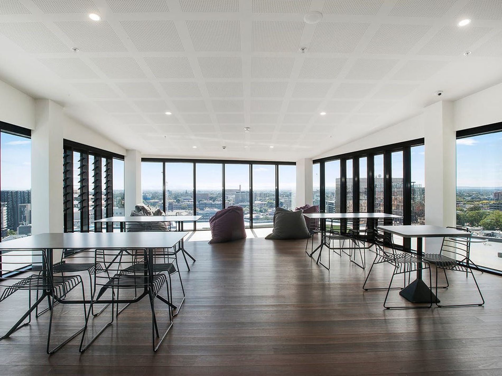 2111 / 28 Bouverie Street, Carlton