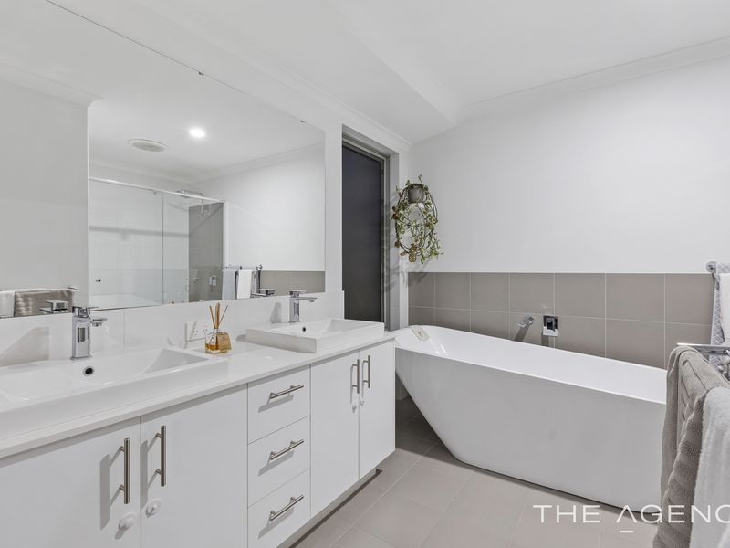 11 Crombie Way, Baldivis