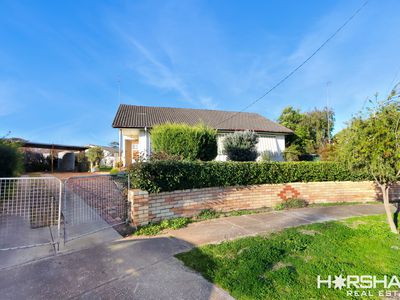 7 Knight Place, Horsham