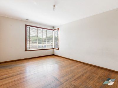 72 Ashley Street, West Footscray