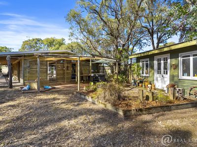 33 Manns Road, Emu Park