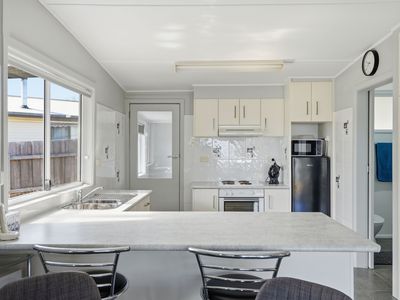 12 Jetty Road, Dodges Ferry