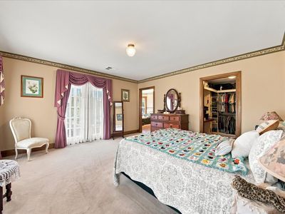 780 Montpelier Drive, The Oaks