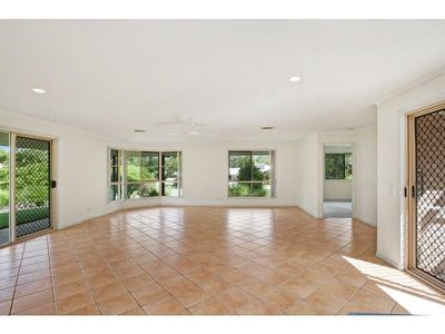 2 Monk Place, Tewantin